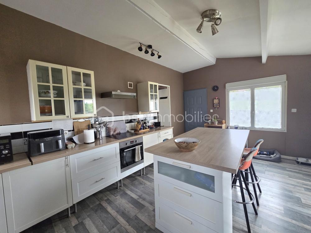 Vente Maison Maison 6 pièces, 109m2 Le busseau