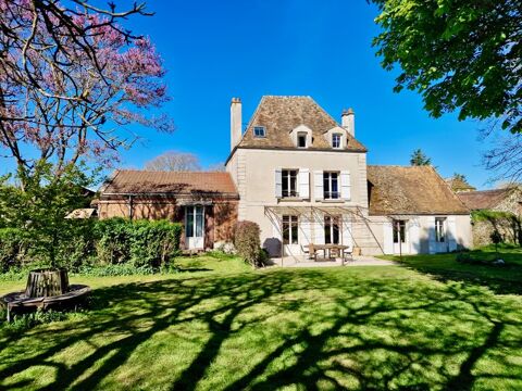   Demeure du XVIII Propri�t�/ch�teau - 8 pi�ce(s) - 210 m�