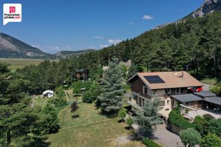  Villa  vendre 6 pices 142 m
