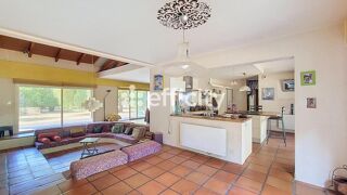  Villa à vendre 11 pièces 201 m²