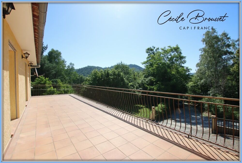 Vente Villa Belle villa de 2002 avec grand terrain et grand garage  SAINT LAURENT DE CERDANS (66) Saint laurent de cerdans