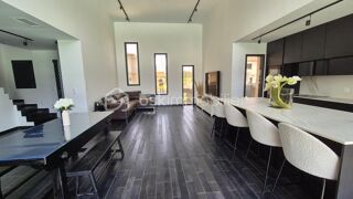  Villa à vendre 5 pièces 140 m²