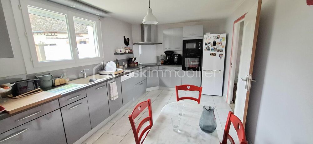 Vente Maison Maison de caract�re de 160 m2 r�nov�e � saisir au plus vite !! Morand