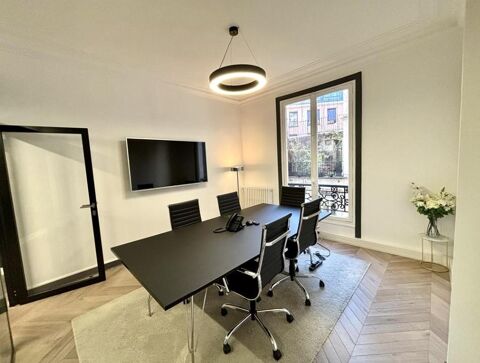 A vendre bureaux de 117m&sup2; dans un bel immeuble rue de Miromesnil 1850000 75008 Paris
