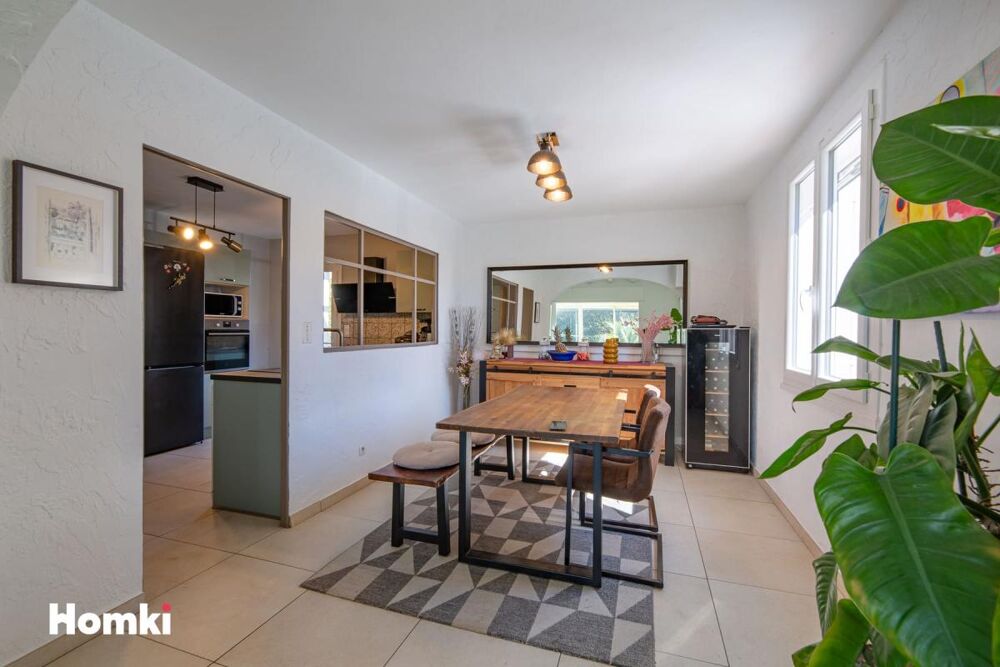 Vente Maison Maison/Villa T5 de 140 m² à Le Muy 83490 villa avec piscine et vue exceptionnelle sur le Rocher de Roquebrune-sur-Argens Le muy