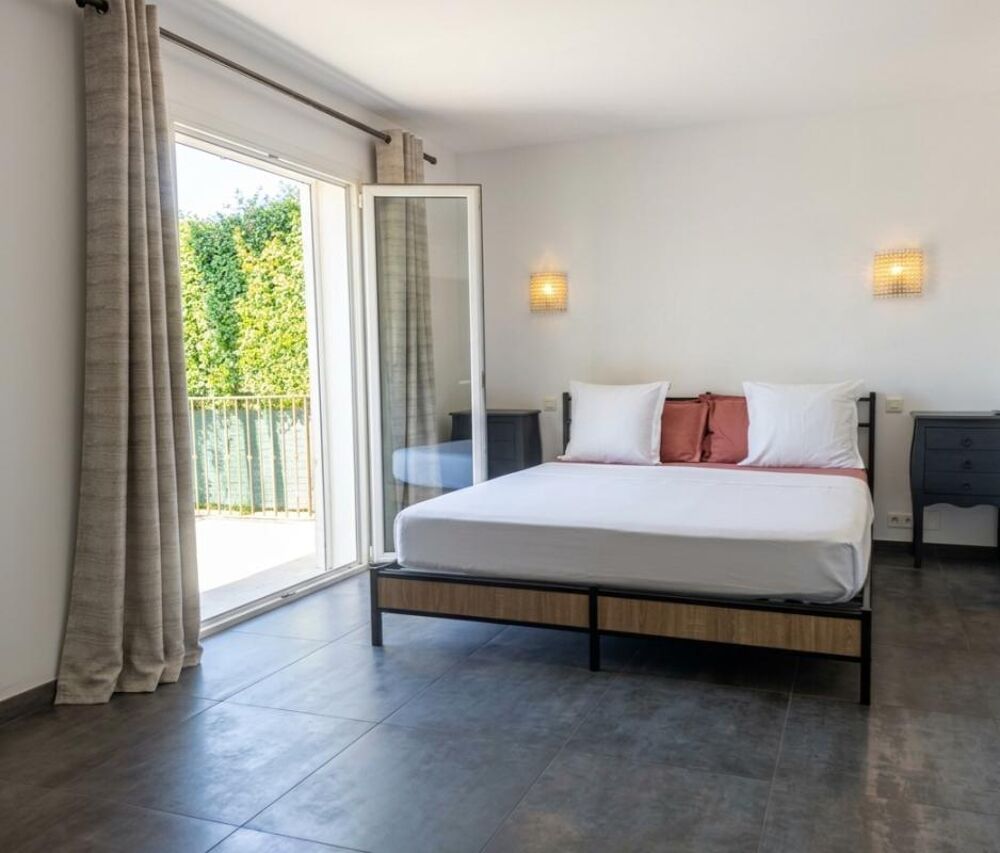 Location Maison MOUGINS, très belle villa meublée à l'année Mougins