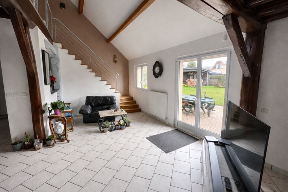 Vente Maison Maison familiale 170 m² – 4 chambres – Grand terrain – DPE B Maintenon