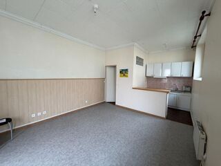  Immeuble à vendre 15 + pièces 353 m²
