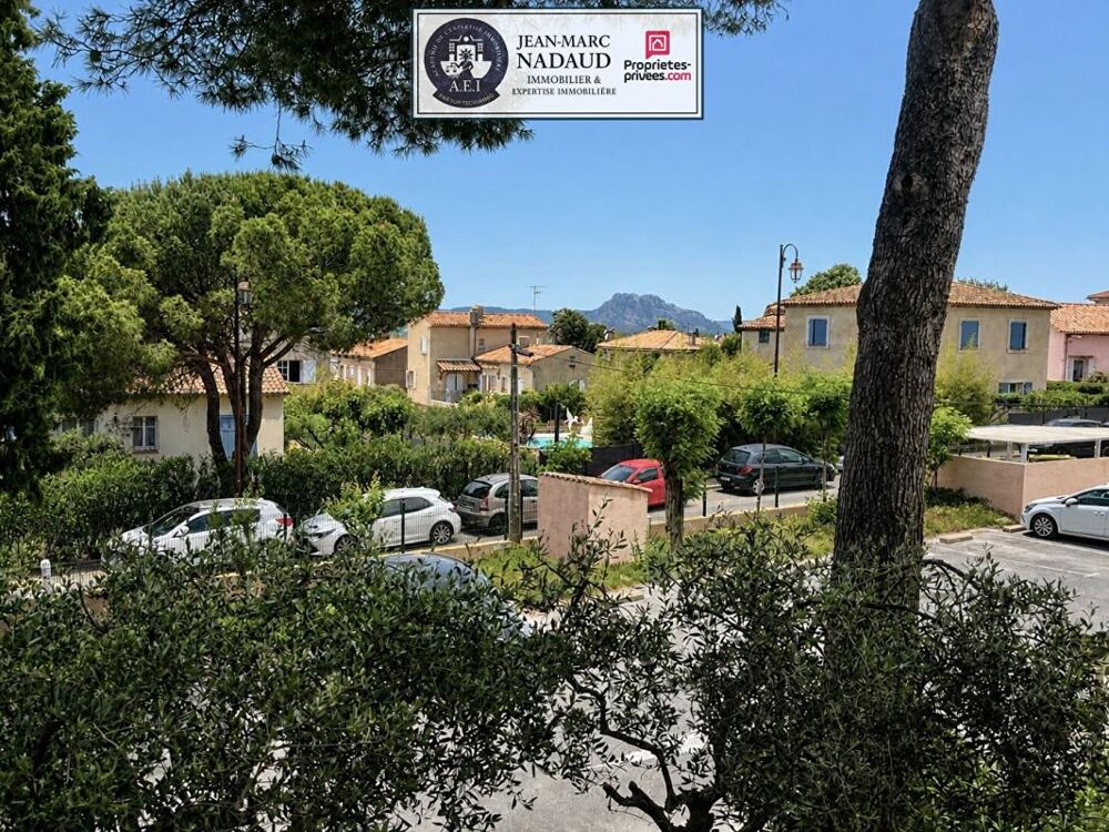 Vente Appartement 3 PIÈCES ENTIÈREMENT RÉNOVÉ  CLIM+ GARAGE + CAVE, TOUT À PIED' Frejus