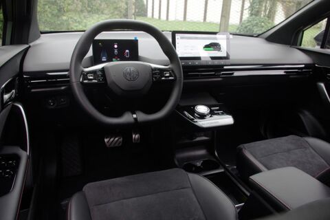 MG4 ELECTRIC 64KWH - 320 KW 4WD XPOWER 2023 occasion 78240 Chambourcy