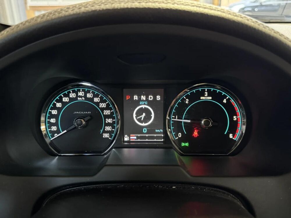 XF 2.2 Diesel PRESTIGE 2015 occasion 56120 Les Forges De Lanouee