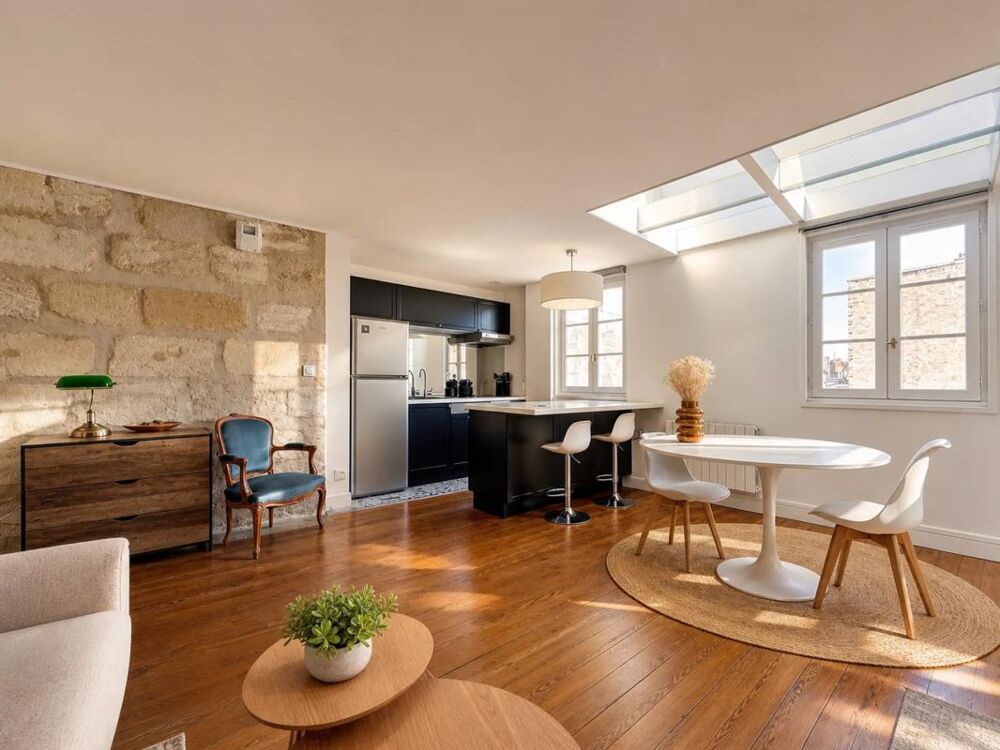 Vente Appartement Appartement T3 de charme au cœur du quartier Saint-Pierre Bordeaux