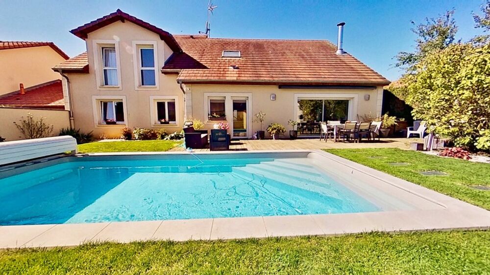 Maison 8 pièces 236 m² · à Augny · 236 m² · 515 000 €