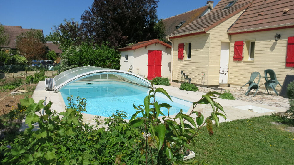 Vendôme pavillon récent et très économique (DPE A) avec piscine couverte