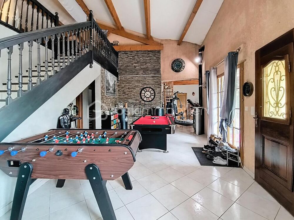 Vente Maison Grande maison familiale de 287 m² avec jardin, piscine et garage – Bédarieux Bedarieux