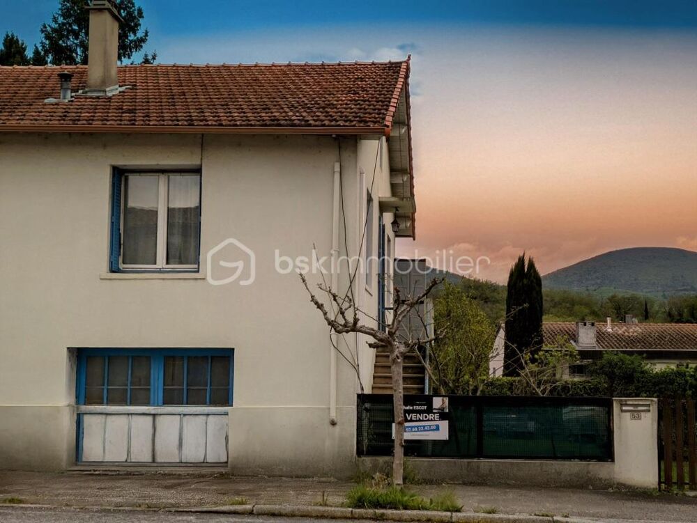 Maison individuelle dans petit village