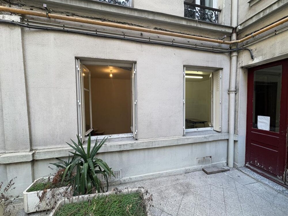 Vente Appartement VENTE APPARTEMENT RDC - COEUR BATIGNOLLES Paris 17