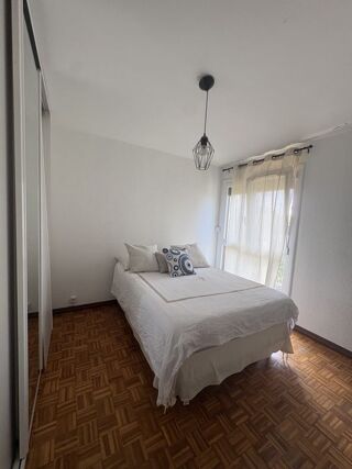  Appartement à louer 3 pièces 75 m²