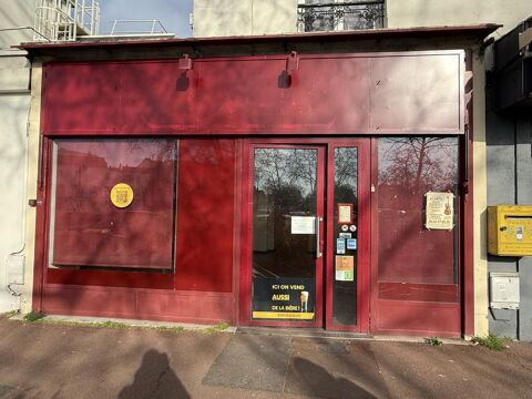 En plein coeur du V&eacute;sinet, une boutique de 106m&sup2; &agrave; louer 2290 78110 Le vesinet