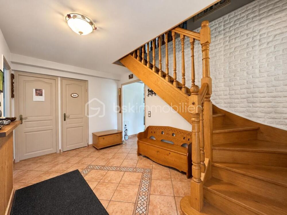 Vente Maison À 15 minutes de Coulommiers – Maison familiale aux beaux volumes avec véranda et dépendance Saint denis les rebais