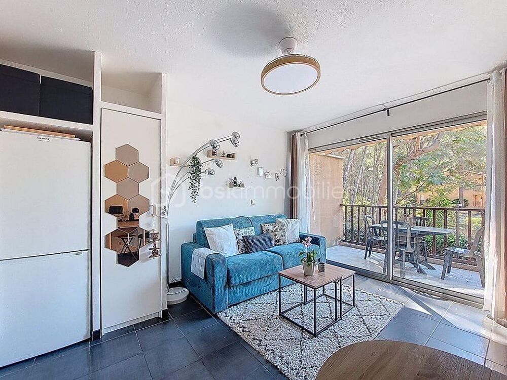 Studio à louer  Bail étudiant de 9 mois  Sanary-sur-Mer