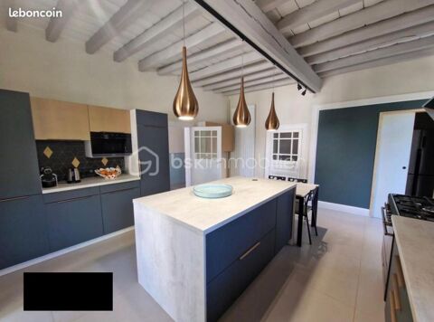   Propri�t� de charme avec d�pendance, grange et piscine � 10 min de Troyes � 485 000 � Propri�t�/ch�teau - 6 pi�ce(s) - 225 m�