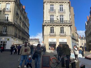   44000 NANTES - BAIL A CEDER SAINT PIERRE 20 M²  - GRAND LINEAIRE VITRINE Nantes