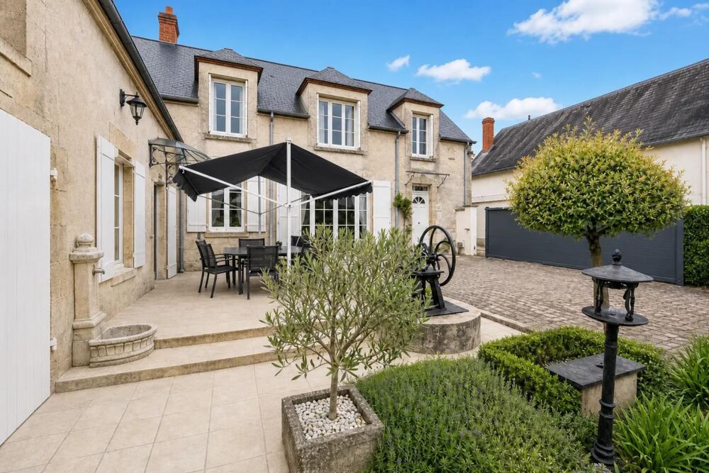 Vente Maison Maison de caractère de 7 pièces de 186 m² à Chécy Checy