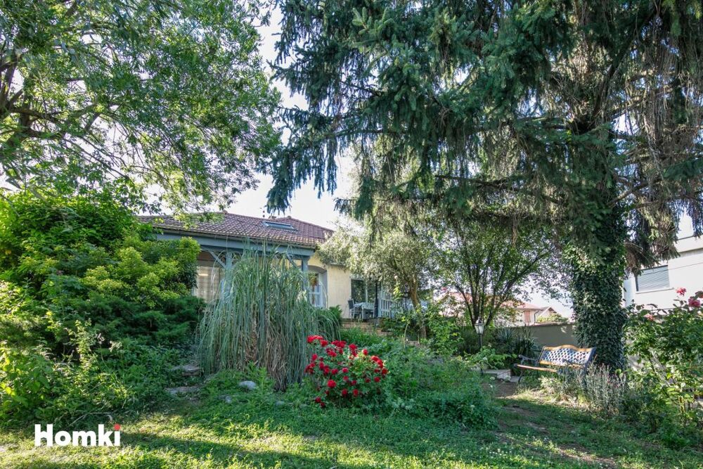 Maison de ville T6 de 121 m² à Saint-Martin-d'Hères 38400
