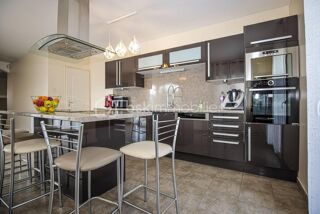  Villa à vendre 6 pièces 165 m²