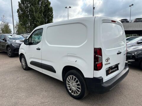 Proace FOURGON 1.5 MEDIUM 130 D-4D DYNAMIC AUTO PRIX TTC 2021 occasion 78240 Chambourcy