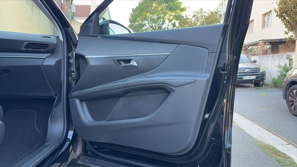 5008 II 1.2 PureTech 130 EAT8 Allure - 7 places Automatique 2019 occasion 95870 Bezons