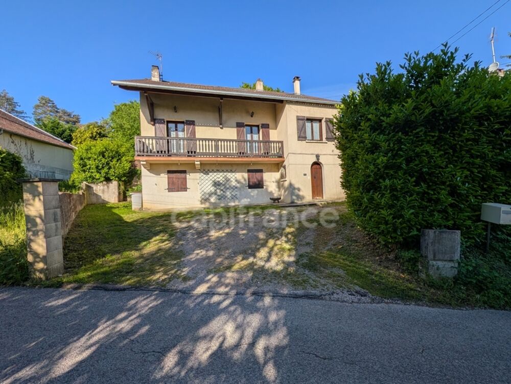 Maison 6 pièces 161 m² · à Lons le Saunier · 161 m² · 179 000 €