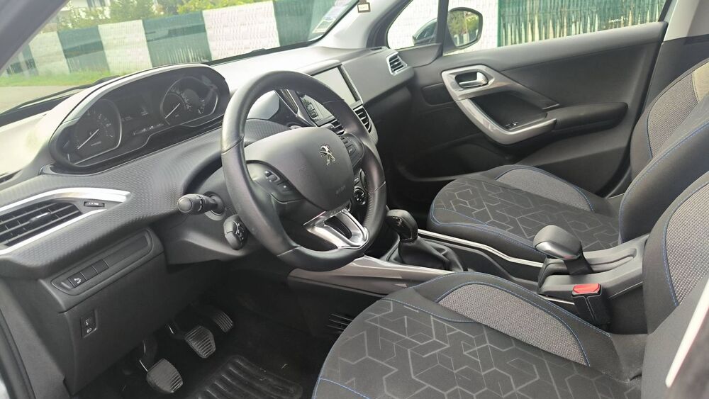 2008 1.2 Puretech 82 Style 2018 occasion 74890 Bons En Chablais