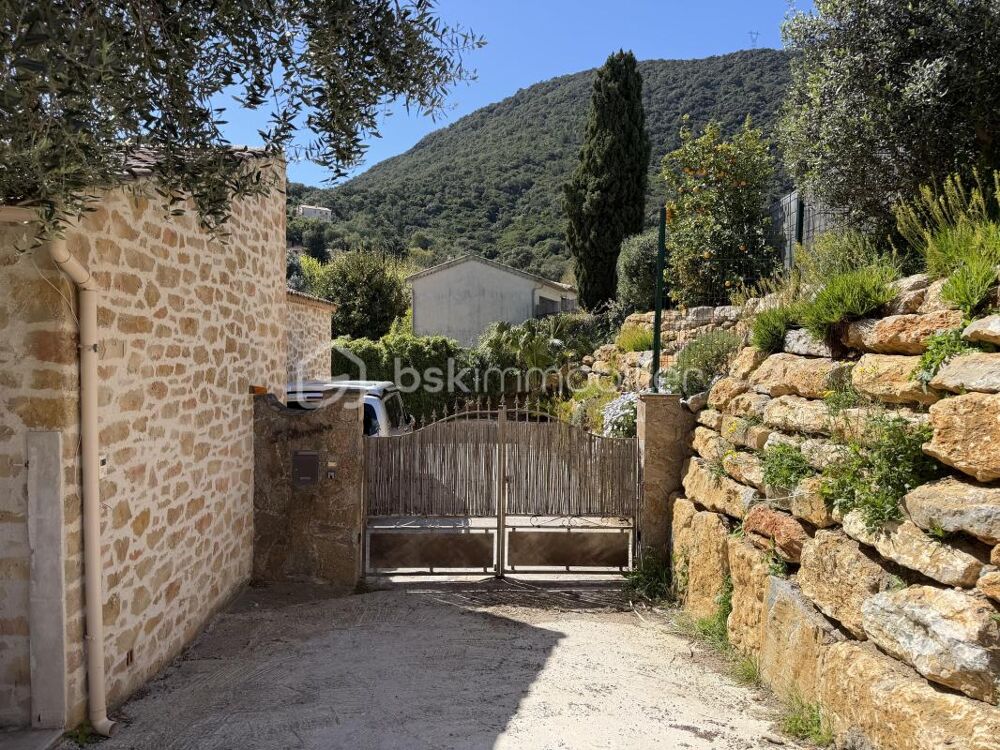Maison provençale avec Piscine et beau terrain  Cavalaire-sur-Mer (Golfe de Saint-Tropez)