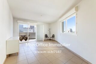 Vente Appartement Référence : 7187-RVF. - EXCLUSIVITE - Joli T3 Résidence récente avec Terrasse et Parking Marseille 3