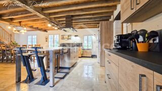  Maison à vendre 8 pièces 254 m²