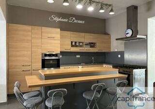  Maison à vendre 13 pièces 229 m²