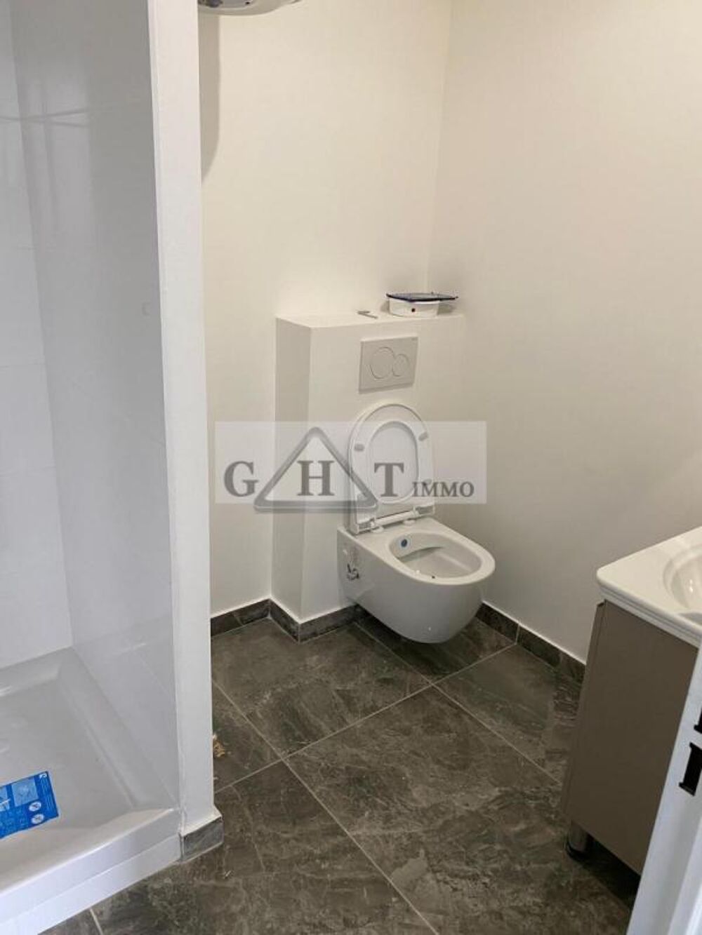   BUREAUX 30M2 A LOUER SAINT PIERRE DU PERRAY Saint pierre du perray