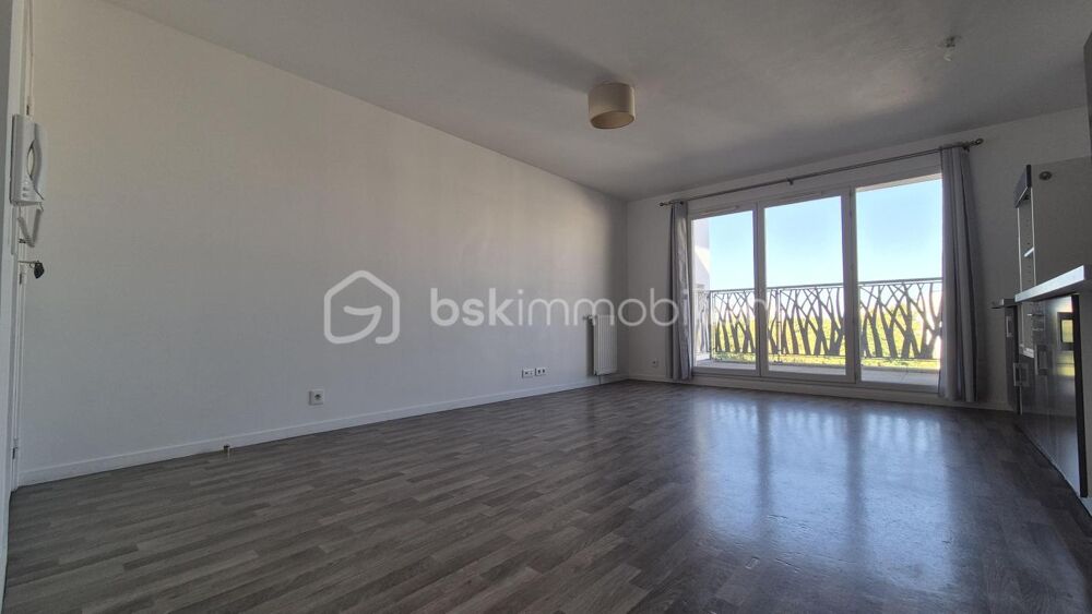 Vente Appartement Appartement 3 pièces de 59 m² avec balcon, parking et ascenseur Sartrouville