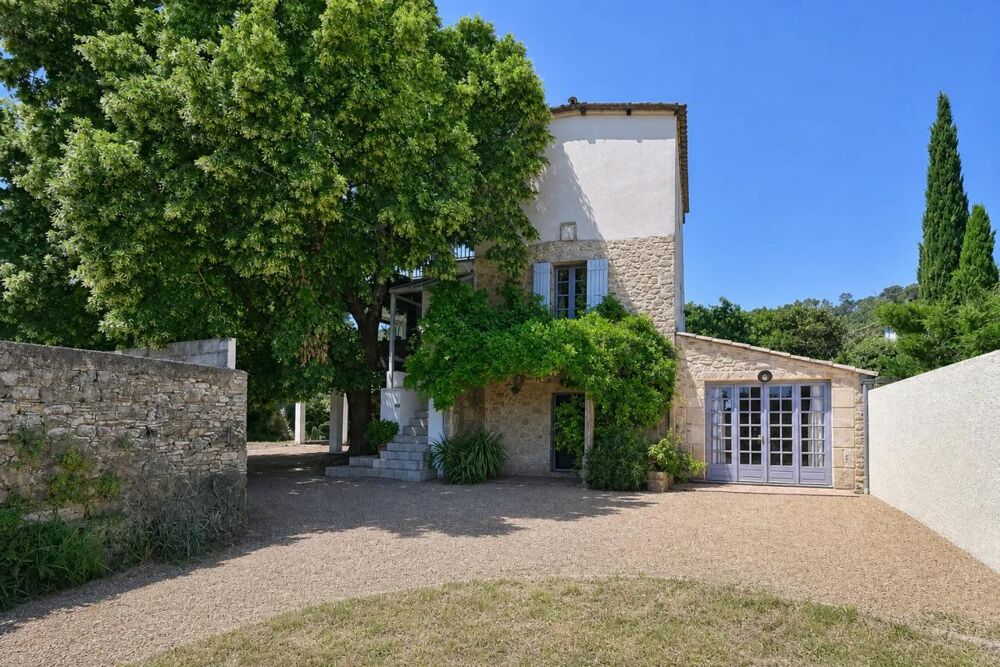 Maison de 7 pièces de 171 m² à Bagnols-sur-Cèze