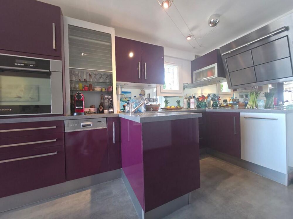 Vente Maison Maison Bormes Les Mimosas 5 pièce(s) 83 m2 parking jardin terrasse Bormes les mimosas