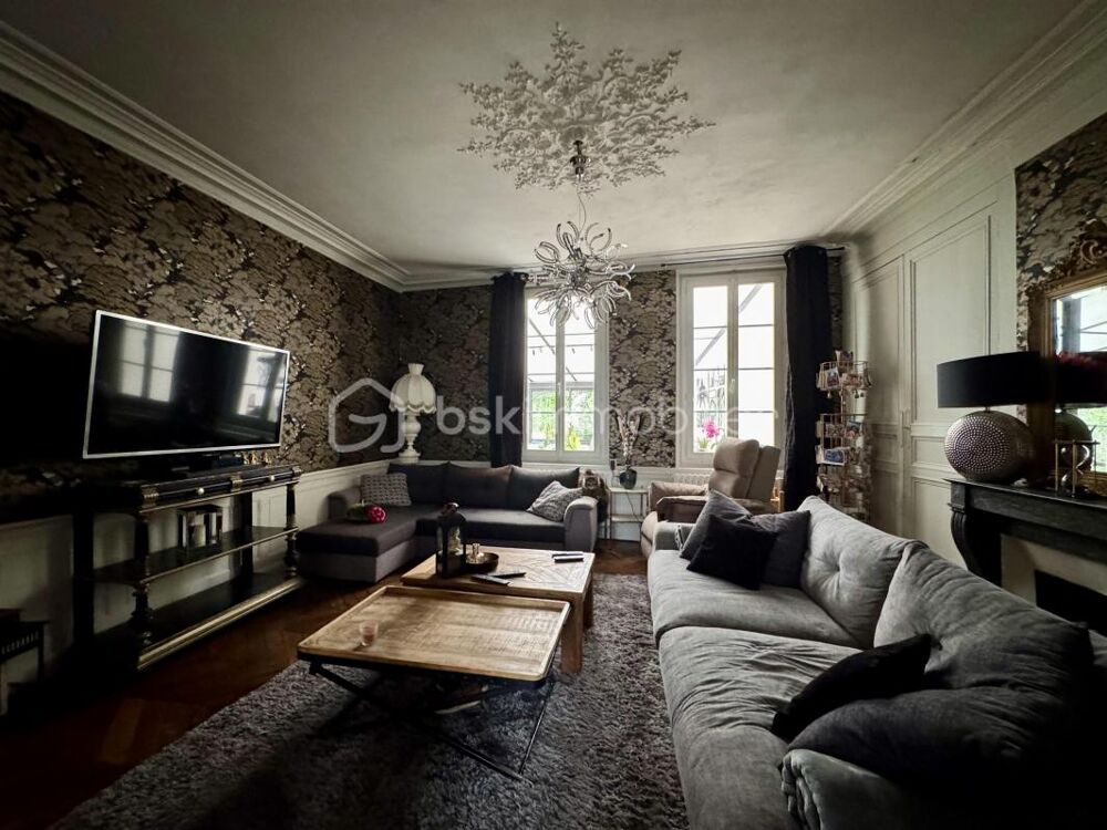 Vente Maison MAISON FAMILIALE OU ENSEMBLE IMMOBILIER Damville