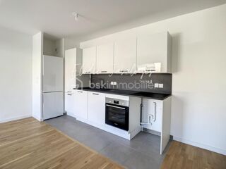  Appartement à louer 2 pièces 45 m²