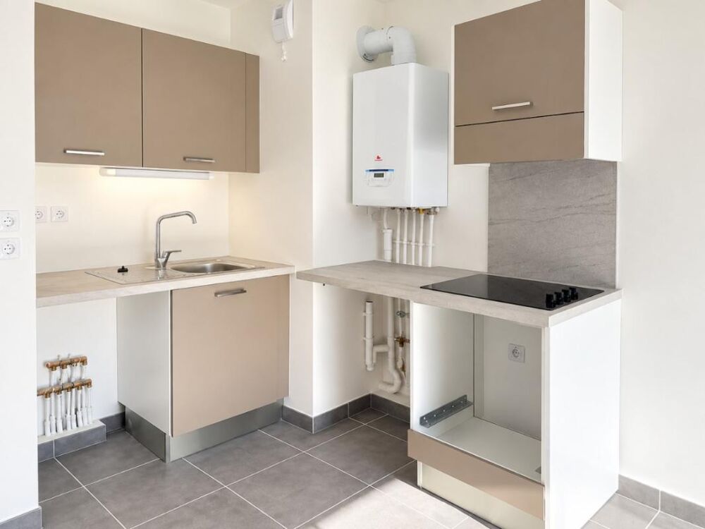 Location Appartement Beau T2 avec terrasse et parking à LA SEYNE SUR MER La seyne sur mer