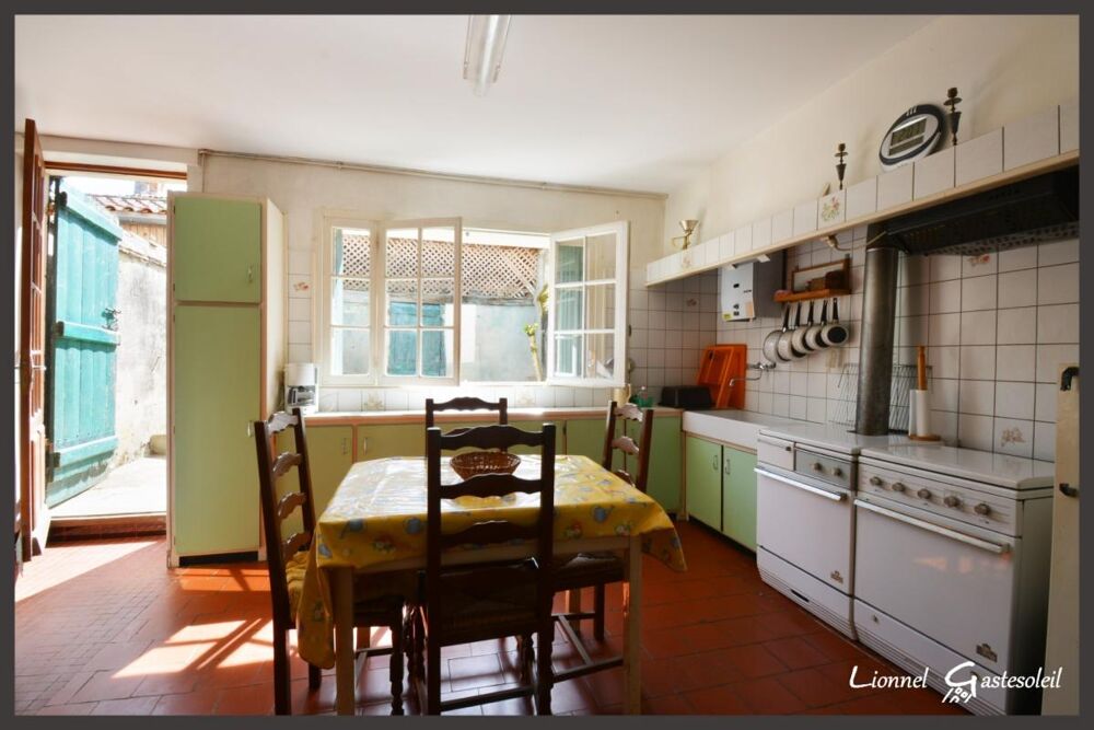 Vente Maison Maison de ville à vendre à rénover 2 chambres avec cour et petite dépendance à SAINTE FOY LA GRANDE (33) Sainte foy la grande