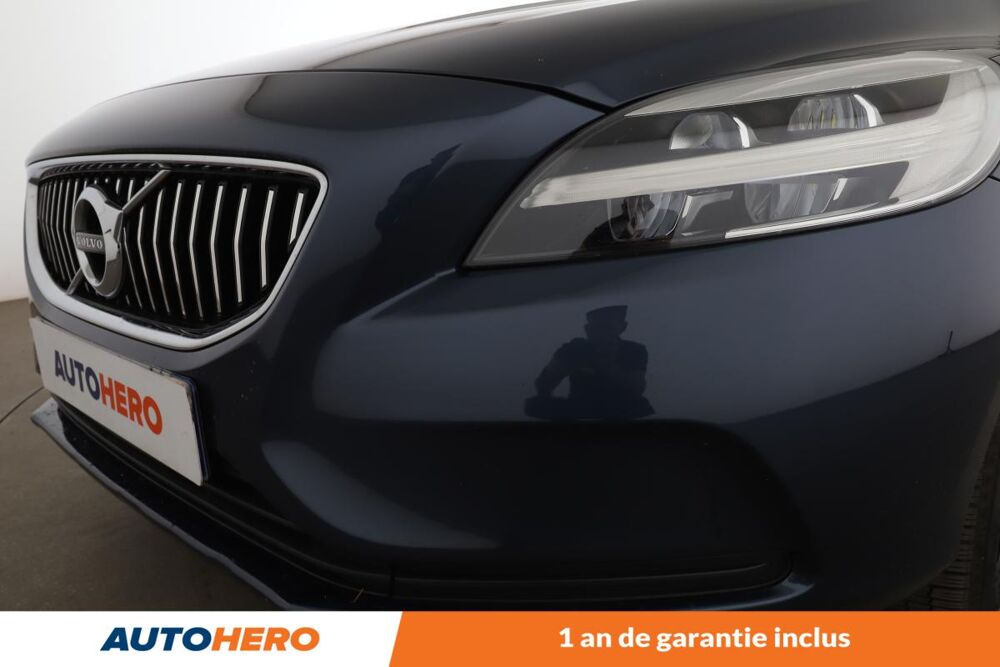 V40 2.0 D2 Momentum Business Geartronic 6 120 ch 2016 occasion 92130 Issy-les-Moulineaux