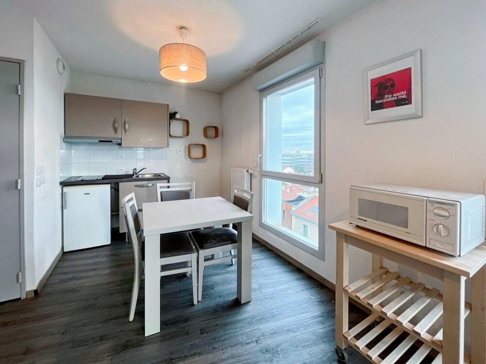 Location Appartement T2 meublé au 52 rue Antoine Lumière Lyon 8