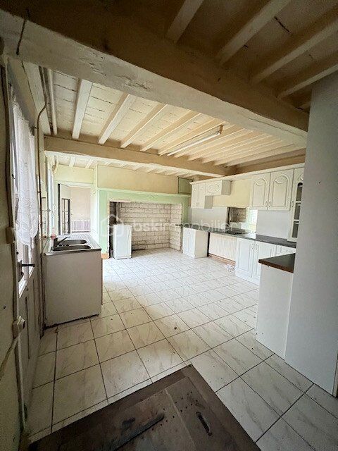   maison de ville avec terrain fort potentiel Maison - 8 pice(s) - 160 m