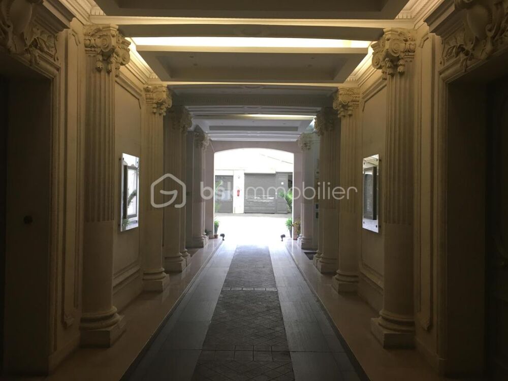 Vente Appartement PARIS 8ème – Studio meublé rénové 16 m² – Quartier Saint-Augustin – Calme & lumineux Paris 8